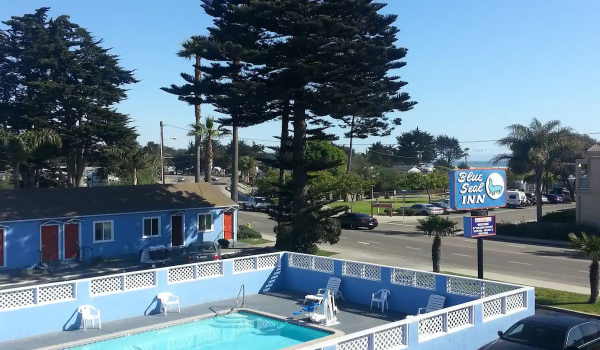 Blue Seal Inn - Outdoor Pool