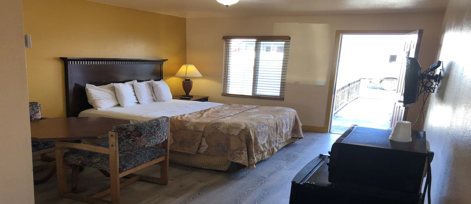 Best Hotel Rooms in Blue Seal Inn